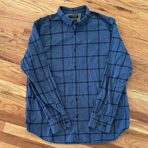 Banana Republic Luxe Flannel Camden Fit XL Navy Plaid Shirt